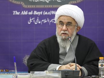 آیت‌الله رمضانی: شبهات امروزی، برخی ادیان و مذاهب را به دست فراموشی سپرد