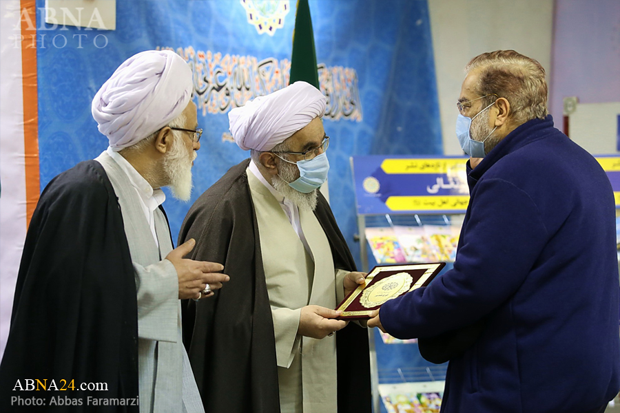 مراسم رونمایی از جدیدترین آثار مجمع جهانی اهل بیت(ع) و تقدیر از پژوهشگران برتر