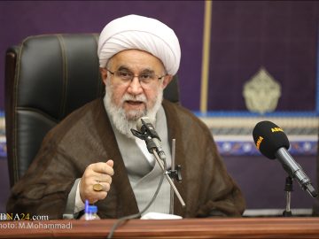 امروز در جنگ تمام‌عیار ایمان و کفر هستیم/ دعوت به بسیج رسانه‌ای و تبیینی برای دفاع از انقلاب