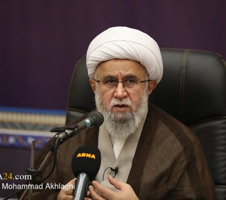 آیت‌الله رمضانی: شرط رشد سازمانی، تغییر نگاه به کار و پرهیز از بی‌انگیزگی است/ زبان غالب نظام سلطه: تحقیر، تهدید و تسلیم