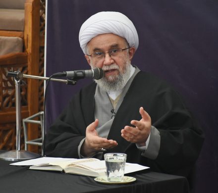 آیت‌الله رمضانی: غرب در شناخت حقیقت زن دچار خطای محاسباتی است / رسانه باید دانشگاه معرفی اهل‌بیت(ع) باشد