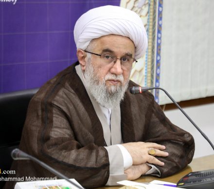 آیتالله رمضانی: با لازمالاجرا شدن منشورات اخلاقی، تحول بزرگی در کارآمدی ادارات حاصل خواهد شد
