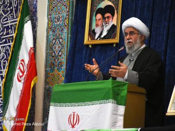 آیت‌الله رمضانی: ملت ایران دژ مستحکم انقلاب است و دشمن راهی جز شکست ندارد