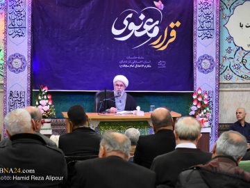 اخلاق، قرآن و انس با معارف اهل‌بیت(ع) ستون‌های هویت مؤمنانه جامعه است