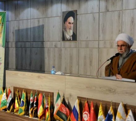 تهدید رهبر انقلاب، تهدید همه آزادیخواهان و خط قرمز ملت ایران است/ واقعیتها را روایت و دروغهای رسانهای را افشا کنید