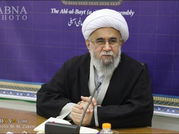 کنگره امناء الرسل باید به دنبال کارهای بر روی زمین مانده باشد