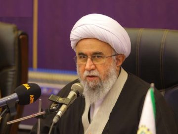 دبیرکل مجمع جهانی اهل بیت(ع): زبان فارسی به زبان علم در دنیا تبدیل شود