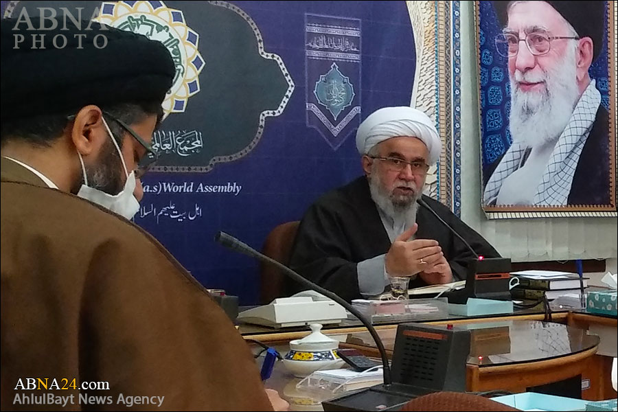 آیت الله رمضانی: مسلمانان اروپا از سنت اعتکاف استقبال گسترده ای دارند/ اهل بیت(ع) “معنویتِ مسئولیت پذیری” را آموزش دادند