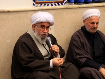 جمهوری اسلامی ایران جلوی قلدری استکبار جهانی ایستاده است
