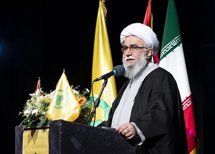 آیت الله رمضانی: خاندان حکیم، خاندان فقاهت و شهادت است