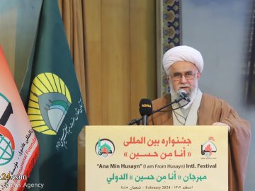 علما و اندیشمندان، منطق نجات‌بخش حسین بن‌علی(ع) را با ادبیات و منطق روز به دنیا تشریح کنند