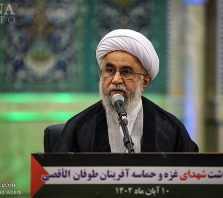 آیت‌الله رمضانی: رژیم صهیونیستی بزرگترین ناقض مصوبات بین‌المللی است/ علما باید در راس همه اعتراضات علیه صهیونیست‌ها باشند