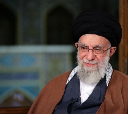 سال ۱۴۰۲ به نام «مهار تورم، رشد تولید» نامگذاری شد