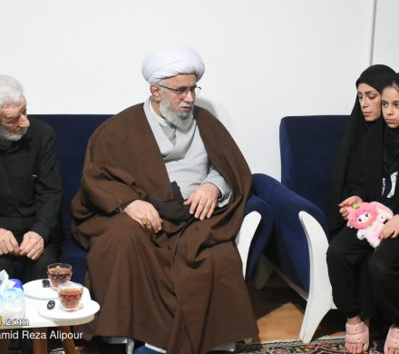 آیت‌الله رمضانی: شهدای مدافع امنیت مظلومانه ایستادند تا کشور دچار هرج‌ومرج نشود