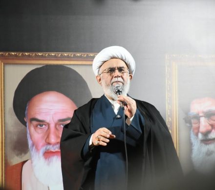 آیت‌الله رمضانی: جبهه داخلی ایران در برابر دشمن، یکپارچه، مقتدر و شکست‌ناپذیر است