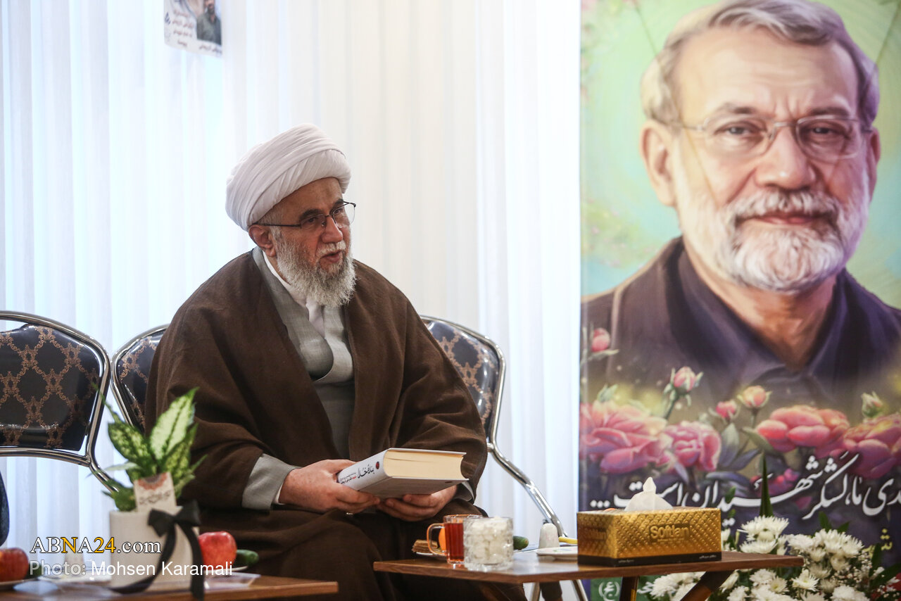 گزارش تصویری | دیدار دبیرکل مجمع جهانی اهل‌بیت(ع) با خانواده شهید دکتر علی لاریجانی