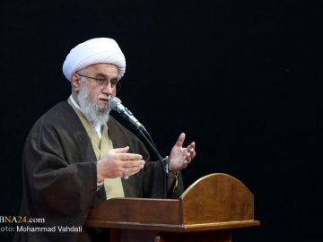 امام شهید خامنه‌ای سبک زندگی اسلامی را به نرم‌افزار تمدن نوین اسلامی تبدیل کرد