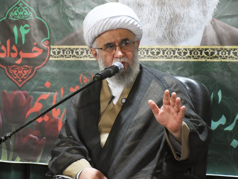 جمهوری اسلامی تنها نظام سیاسی دینی مقتدر جهان است / وحدت مردم رمز شکست‌ناپذیری انقلاب اسلامی
