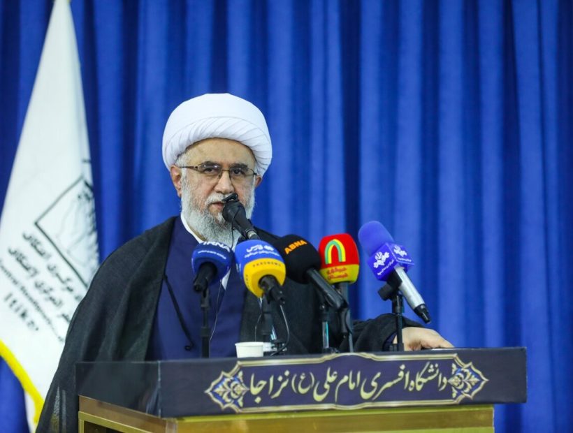 معنویت اسلامی، معنویتی مسئولیت‌پذیر و توحیدمحور است/ اعتکاف فرصتی برای خودشناسی و بازسازی هویت دینی است