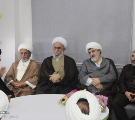 آیت الله رمضانی: مسلمانان باید مرجعیت علمی در جهان پیدا کنند