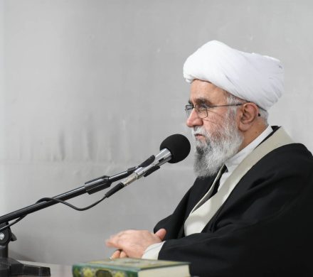 آیت‌الله رمضانی: جمهوری اسلامی برخاسته از خون‌های پاک اهل سنت و اهل تشیع است