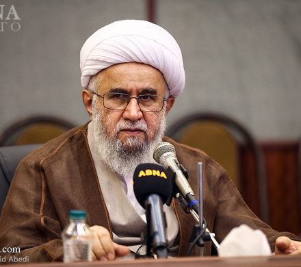 آیت‌الله رمضانی: فرصت طلایی برای عالمان مسلمان پیش آمده است/ باید اسلام را به شکل دقیق، عمیق و جامع معرفی کرد