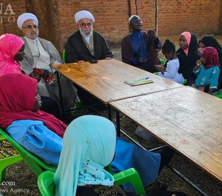 آیت‌الله رمضانی: محبت خداوند در وجود مادران نهادینه شده است