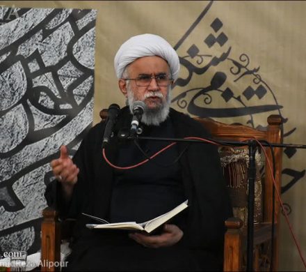 نزدیکی و دوستی با خداوند و اهل بیت(ع) به انسان پاکی و صفا می‌بخشد